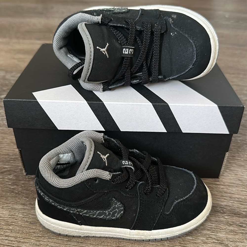 💥❗️Jordan Retro 1 Low Unisex Toddler Size 7c❗️💥
